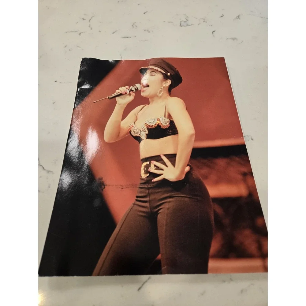 Newsweek Selena Special Edition 2018 Topix Media Magazine
